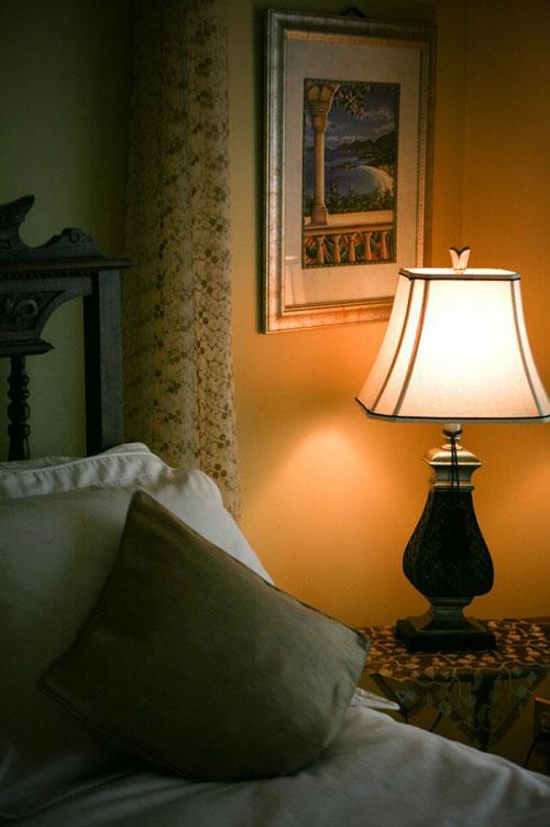 Bed and Breakfast Hemingway'S By The Sea Esquimalt Zewnętrze zdjęcie